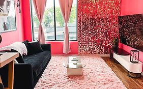 Dolly'S Glam Getaway - Glittering Gem Near Broadway